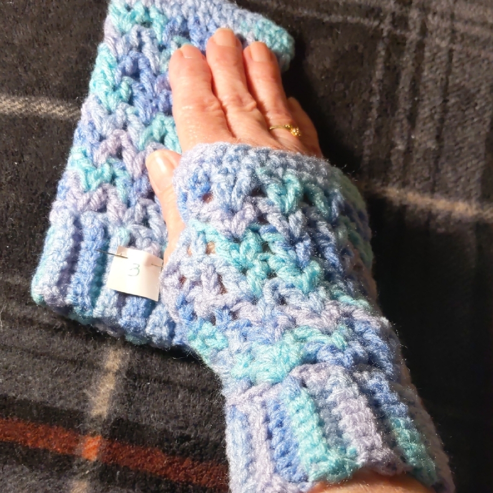 Handcrafted Blue and Purple Knit Fingerless Gloves Small